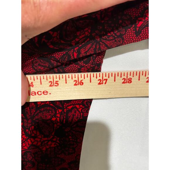 Worthington 2X Plus Tunic Top Blouse Lace Print Red/Black Stretch Career Witchy - Picture 6 of 9